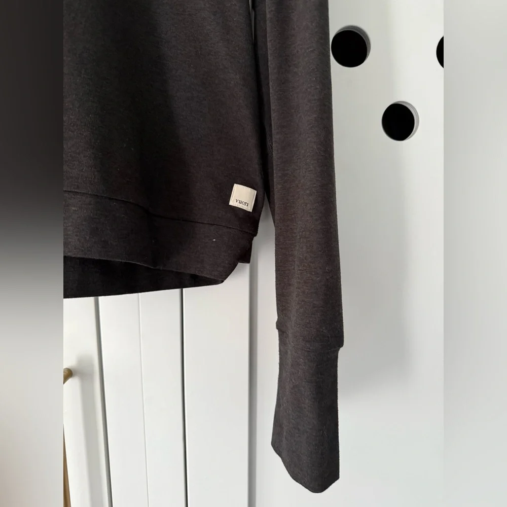 Vuori Halo Essential Hoodie in black heather size small - Picture 5 of 8